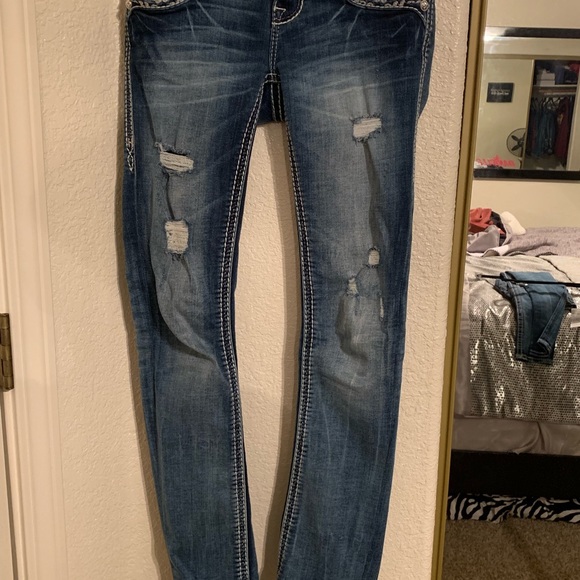 Rock Revival Jeans - Picture 4 of 6